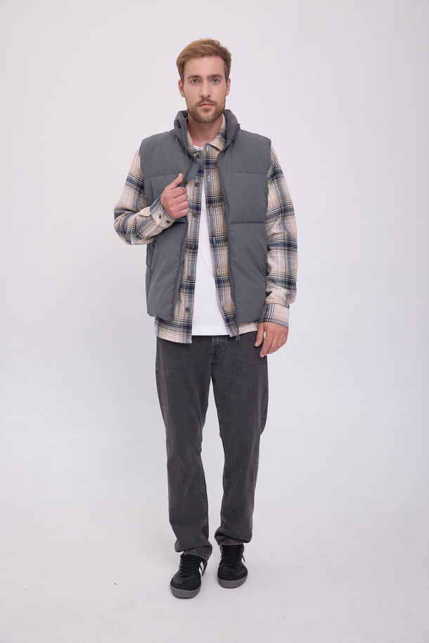 Product CHALECO PUFFER VESTERBRO - Iron Gate - Image 3