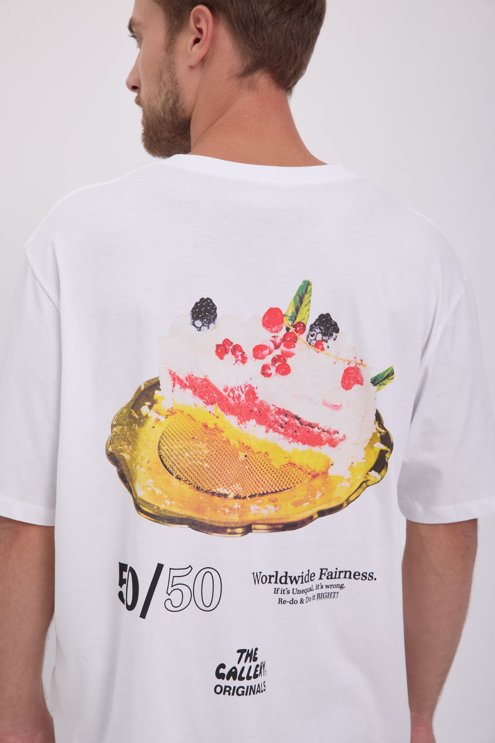 CAMISETA REAL MEAL - Bright White Print:CAKE