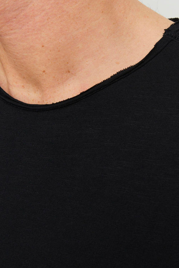 Product CAMISETA BASHER - Black Fit:REG - Image 7