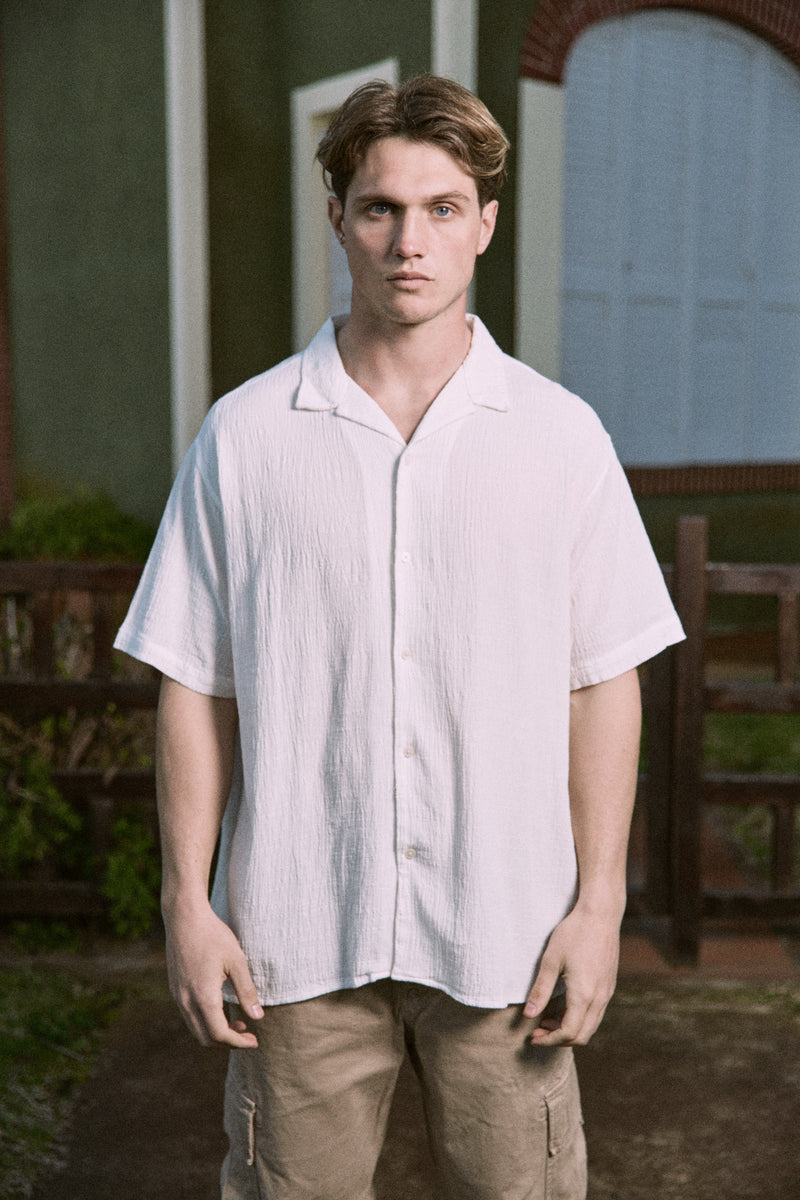 CAMISA RELAXED CRINKLE LUKE - Cloud Dancer