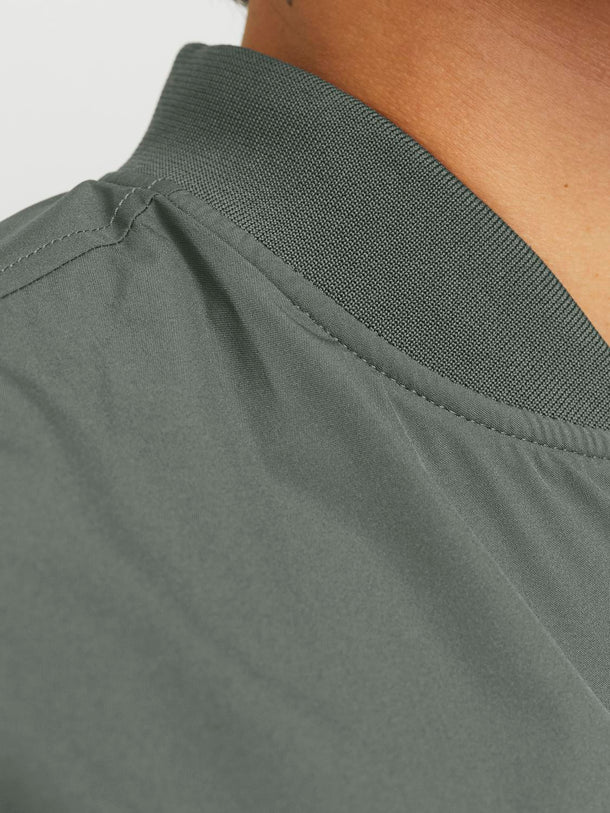 Product CAMPERA CHARGE BOMBER - Agave Green - Image 2