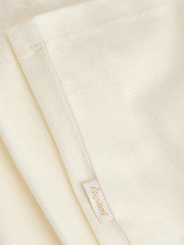 Product CAMISETA REGULAR MANGA CORTA DETALLE - Antique White - Image 3