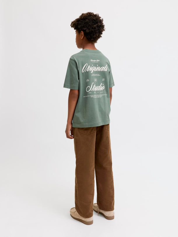 Product CAMISETA RELAXED BORDADA NORREBRO JNR - Laurel Wreath Print:AW 26 - Image 4