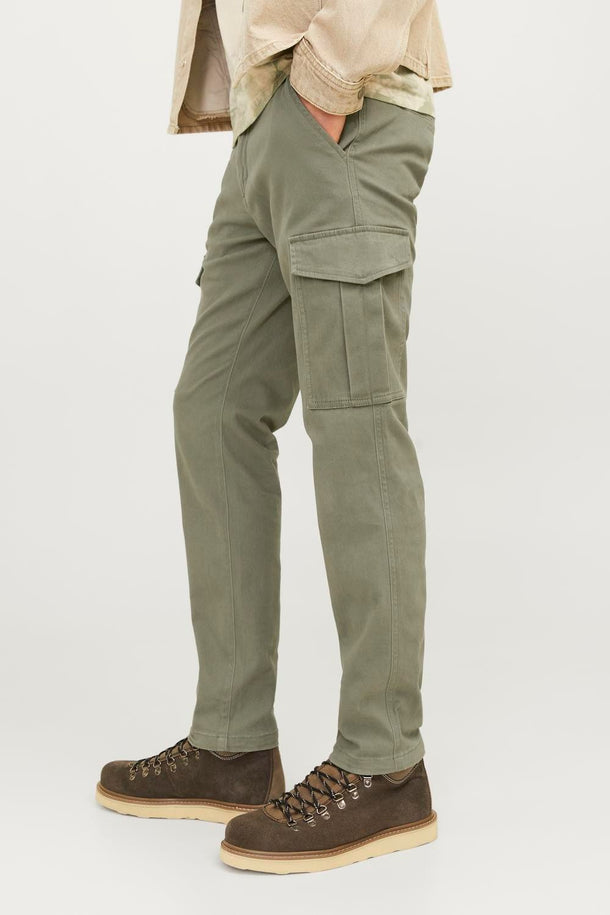 Product PANTALÓN CARGO JOE - Dusty Olive - Image 3