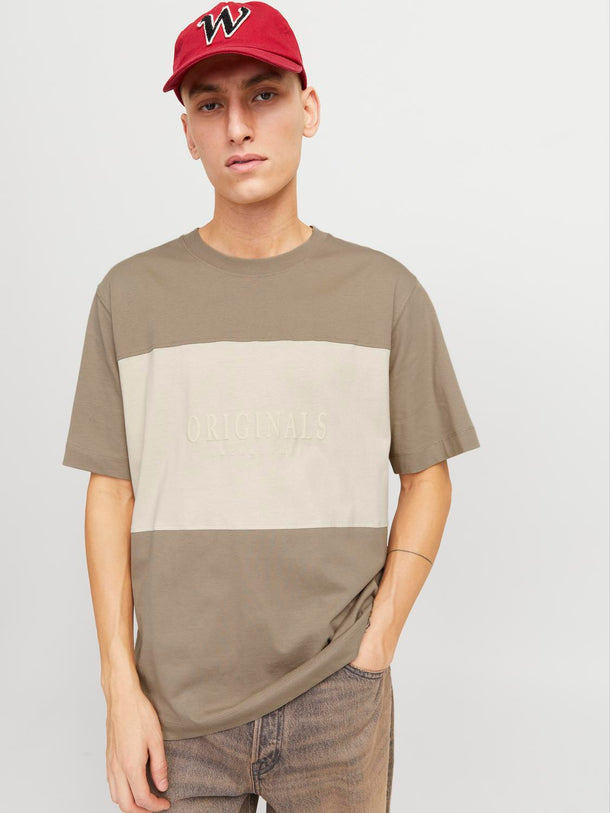 Product CAMISETA FREDERIKSBERG MARGATE - Silver Sage Detail:ANTIQUE WHITE BLOCKING - Image 9