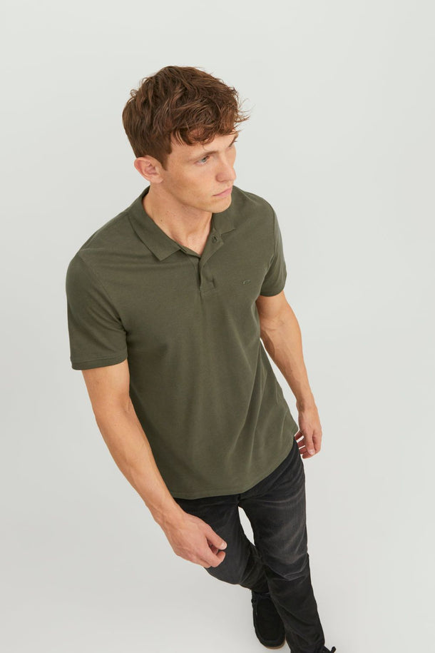 Product CAMISETA POLO BASIC - Olive Night Detail:SLIM FIT - Image 6