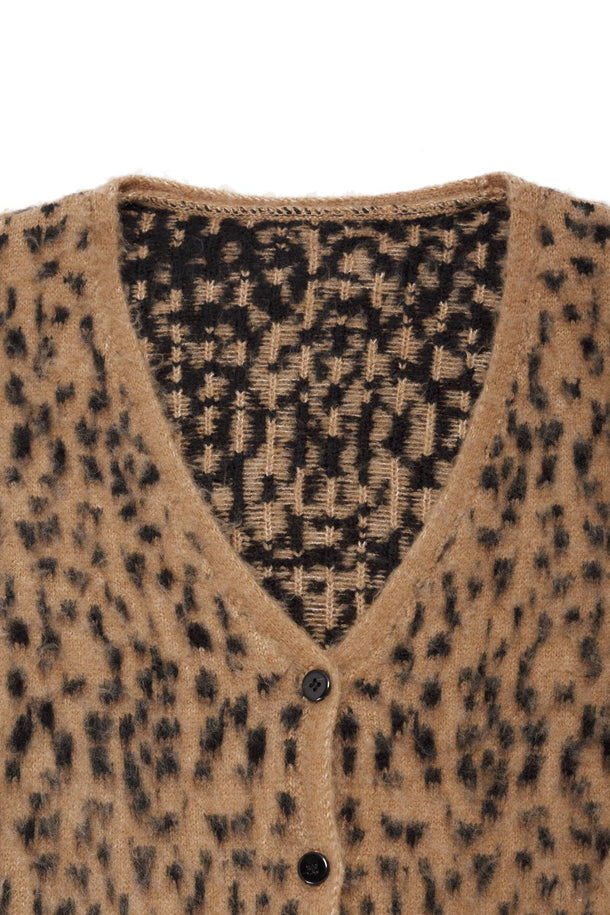 Product CARDIGAN CUELLO EN V ANIMAL PRINT-Sparrow - Image 3