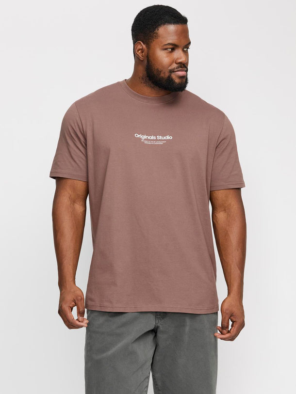 Product CAMISETA VESTERBRO PLUS - Deep Taupe - Image 4