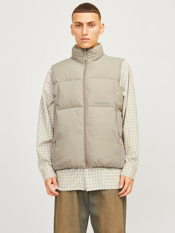 Product CHALECO PUFFER VESTERBRO - Silver Sage - Image 7