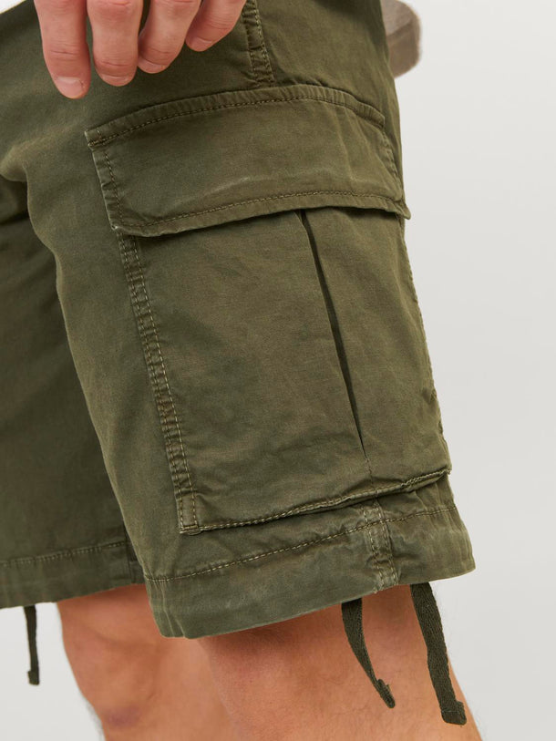 Product SHORT CARGO TUCKER-Olive Night Detail:SOLID - Image 3