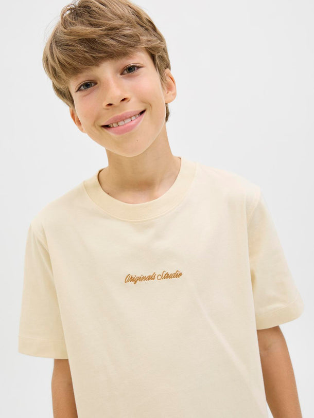 Product CAMISETA RELAXED BORDADA NORREBRO JNR - Antique White - Image 3