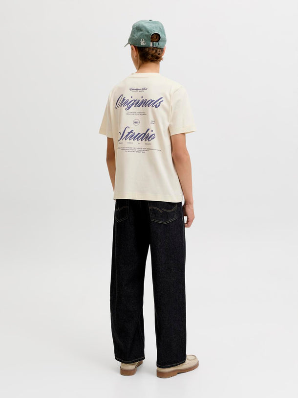 Product CAMISETA RELAXED BORDADA NORREBRO JNR - Antique White Print:AW 26 - Image 4