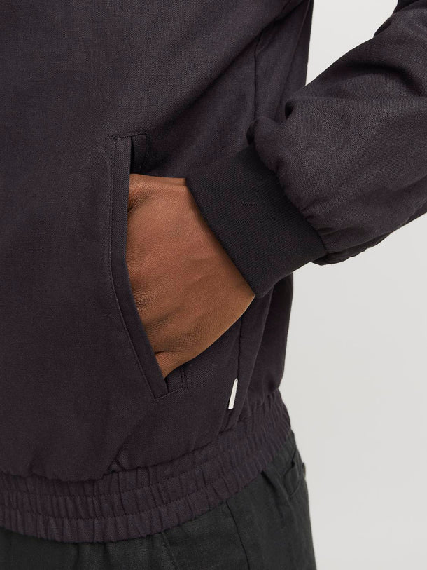 Product CAMPERA BOMBER DE LINO LEISTER - Black - Image 18