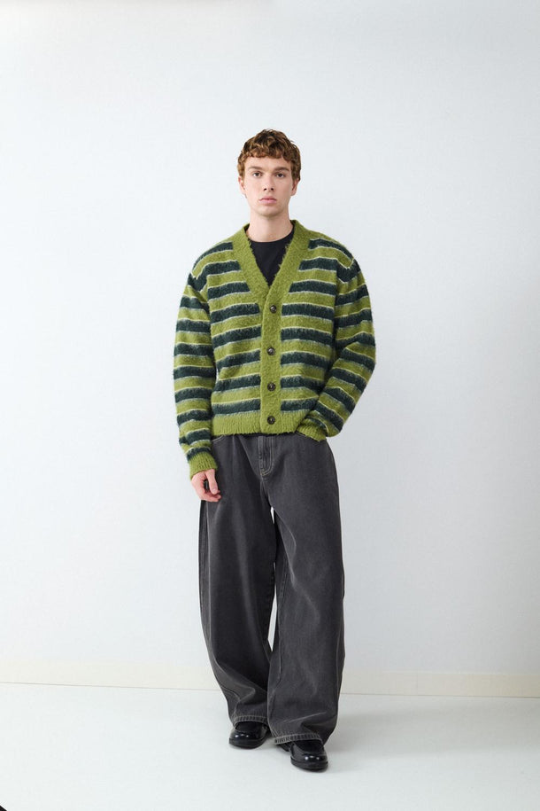 Product CARDIGAN CUELLO PICO RAYAS BMK-Green Tea - Image 2
