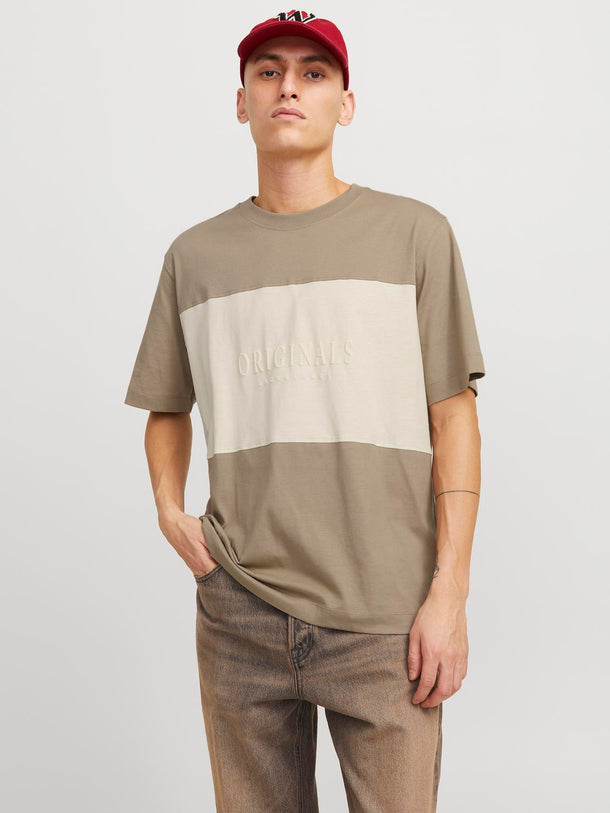 Product CAMISETA FREDERIKSBERG MARGATE - Silver Sage Detail:ANTIQUE WHITE BLOCKING - Image 7