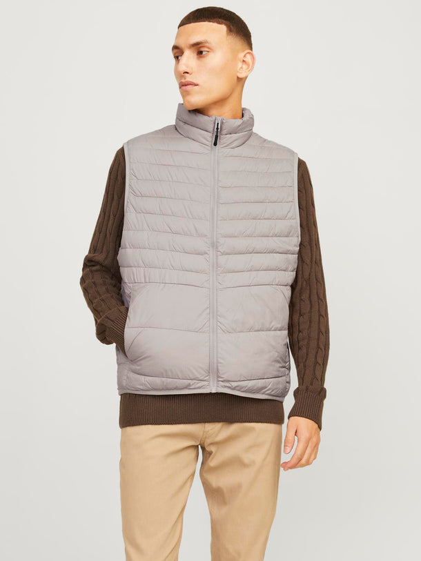 Product CHALECO PUFFER STATE - Atmosphere - Image 5