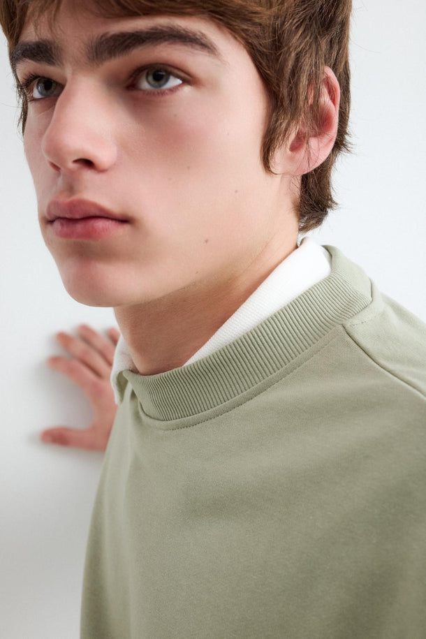 Product BUZO CUELLO REDONDO BMK- - Image 3