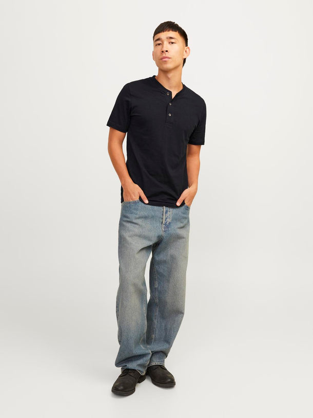 Product CAMISETA HENLEY-Black - Image 5