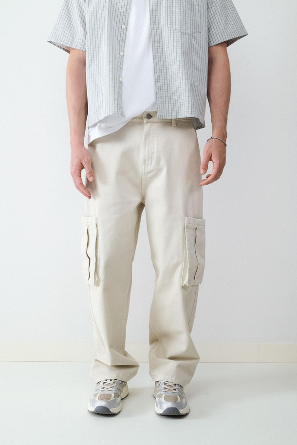 Product PANTALÓN CARGO STRAIGHT BMK-Beige - Image 2