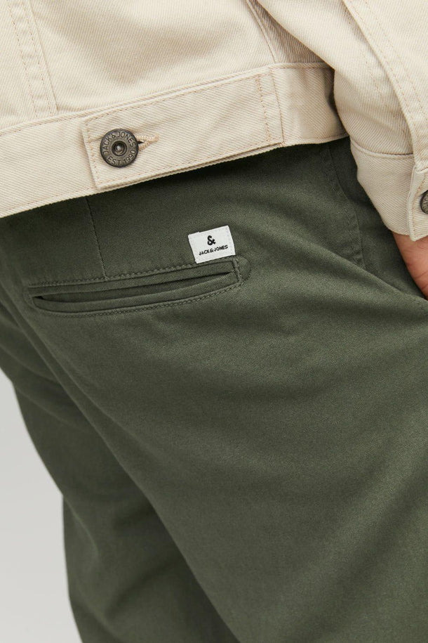 Product PANTALÓN CHINO MARCO - Dusty Olive - Image 4