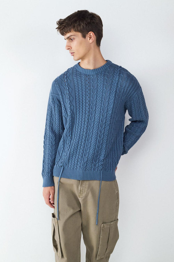 Product SWEATER CUELLO REDONDO CABLES BMK-NAVY BLUE - Image 1