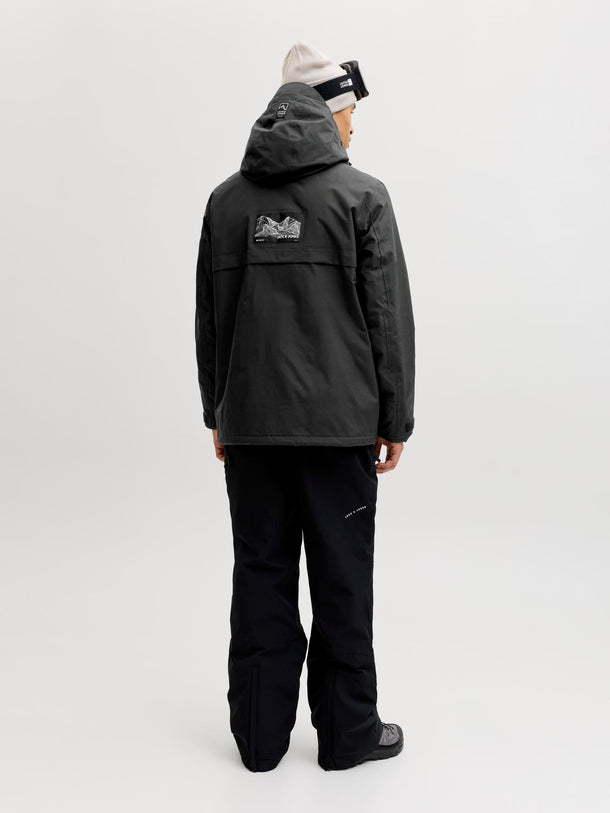Product SKI CAMPERA ANORAK TÉCNICA ARENNE-Black Beauty Detail:JJ BRANDING - Image 4