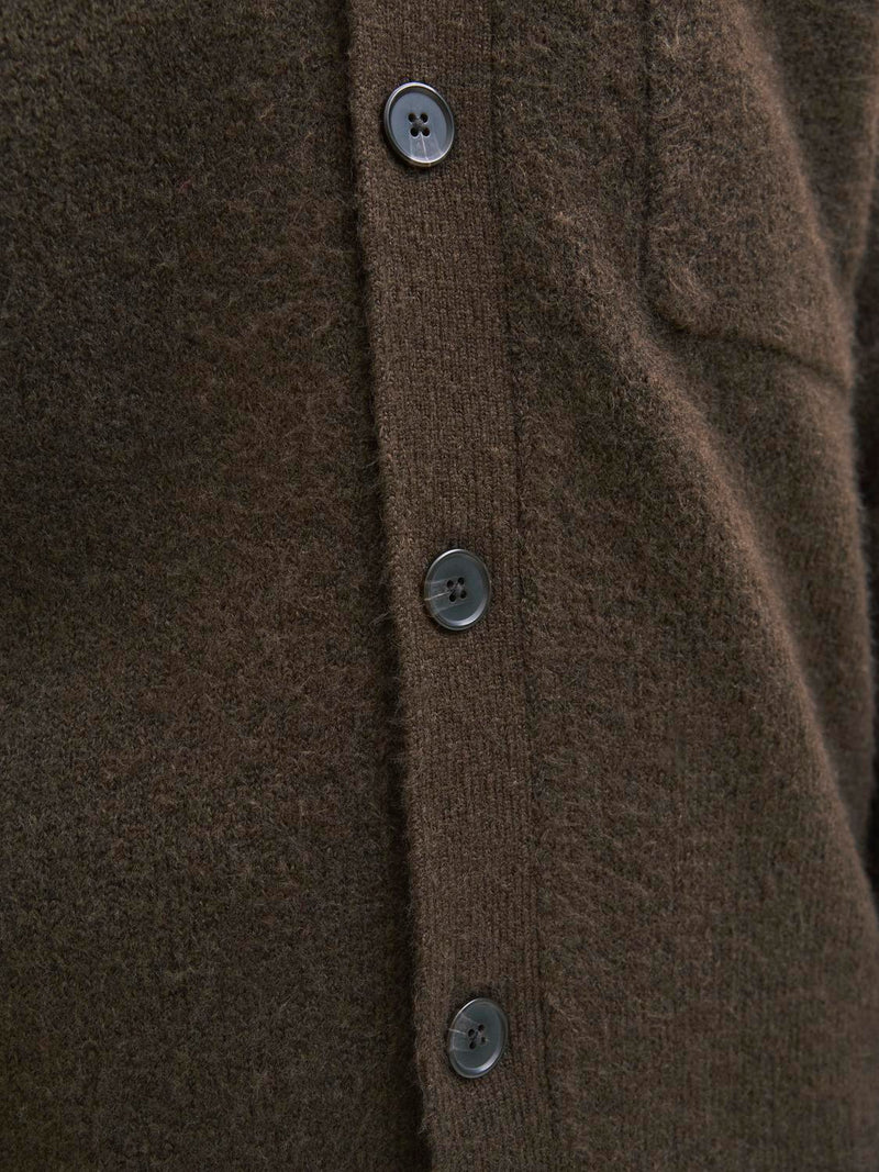 4864717
