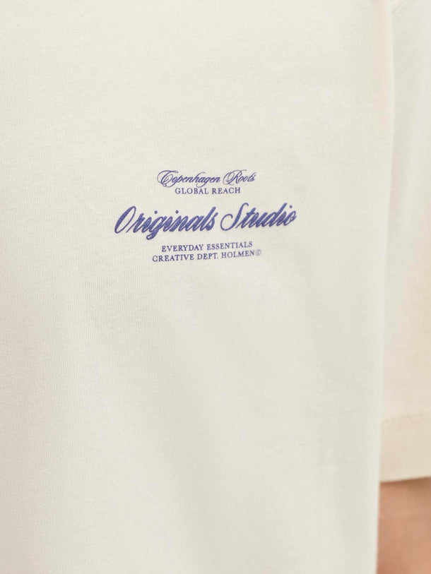 Product CAMISETA RELAXED BORDADA NORREBRO JNR - Antique White Print:AW 26 - Image 7