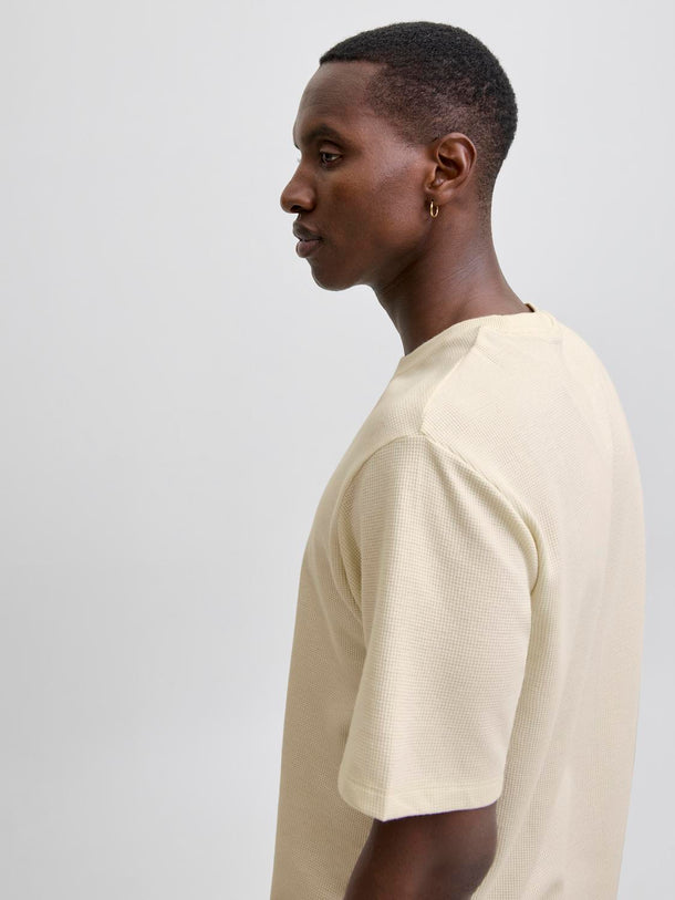 Product CAMISETA RELAXED CON TEXTURA AUSTIN-Antique White Detail:MELANGE - Image 3