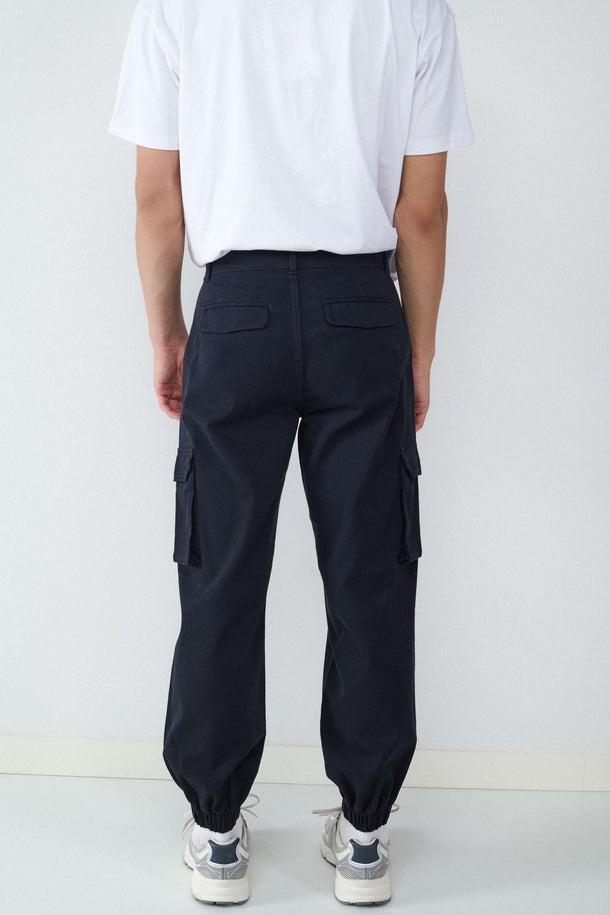 Product PANTALÓN CARGO CUFF-Black - Image 3