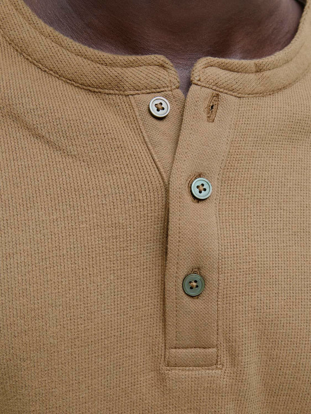 Product CAMISETA REGULAR TYRELL-Malt Ball - Image 6