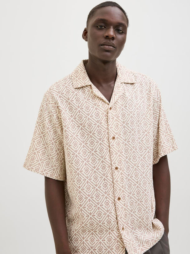 Product CAMISA RELAXED ESTAMPADA VINCENT - Oatmeal Fit:RELAXED FIT - Image 6